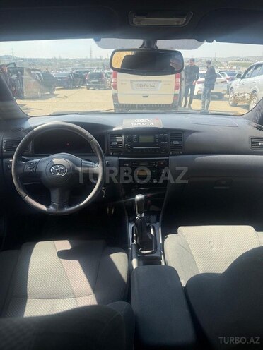 Toyota Corolla 2005, 284,000 km - 1.4 l - Bakı