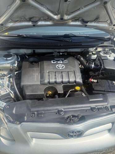 Toyota Corolla 2005, 284,000 km - 1.4 l - Bakı