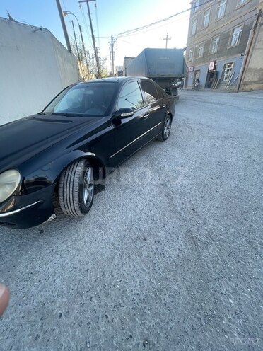 Mercedes E 270 2002, 524,600 km - 2.7 л - Bakı