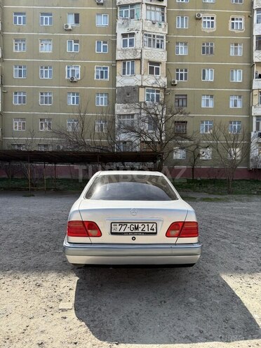 Mercedes E 240 1997, 314,000 km - 2.4 l - Sumqayıt