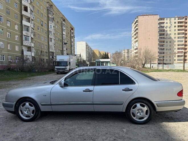 Mercedes E 240 1997, 314,000 km - 2.4 l - Sumqayıt