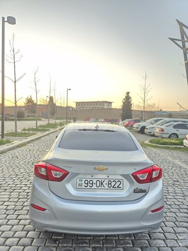 Chevrolet Cruze-2