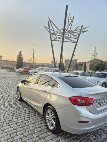 Chevrolet Cruze-8