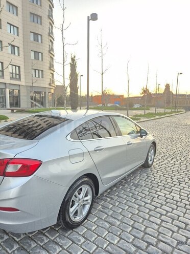 Chevrolet Cruze-7