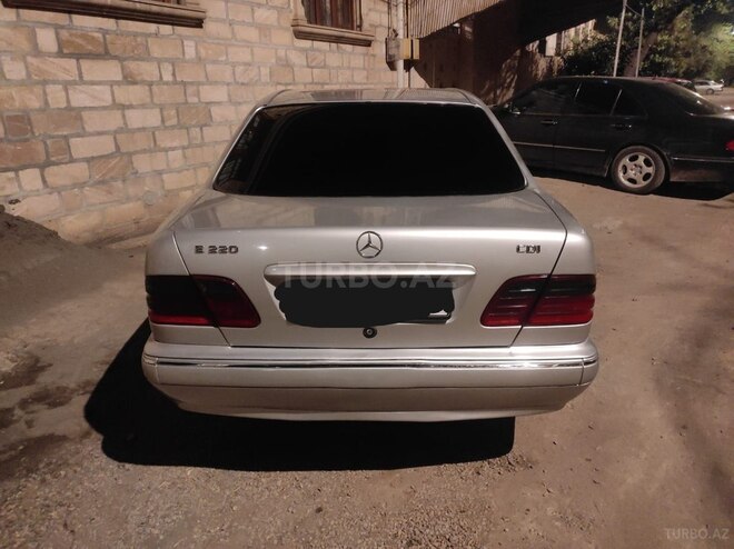 Mercedes E 220 d 1999, 494,000 km - 2.2 l - Gəncə
