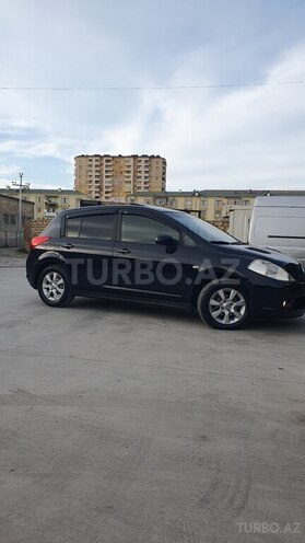 Nissan Tiida-4