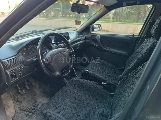 Opel Astra 1996, 297,000 km - 1.6 l - Bakı