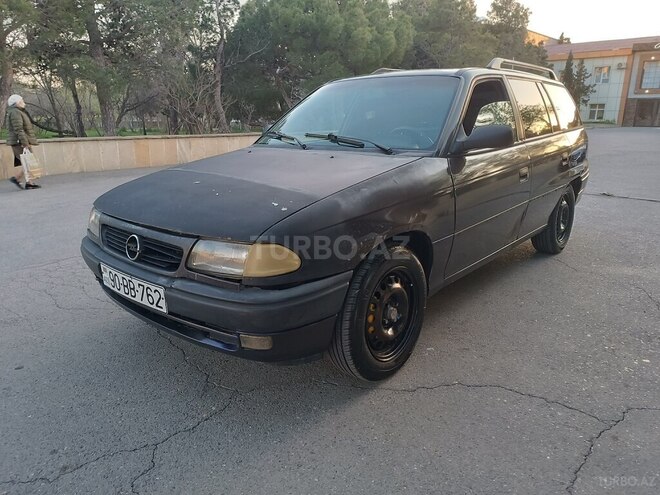 Opel Astra 1996, 297,000 km - 1.6 l - Bakı