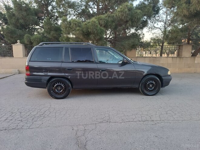 Opel Astra 1996, 297,000 km - 1.6 l - Bakı