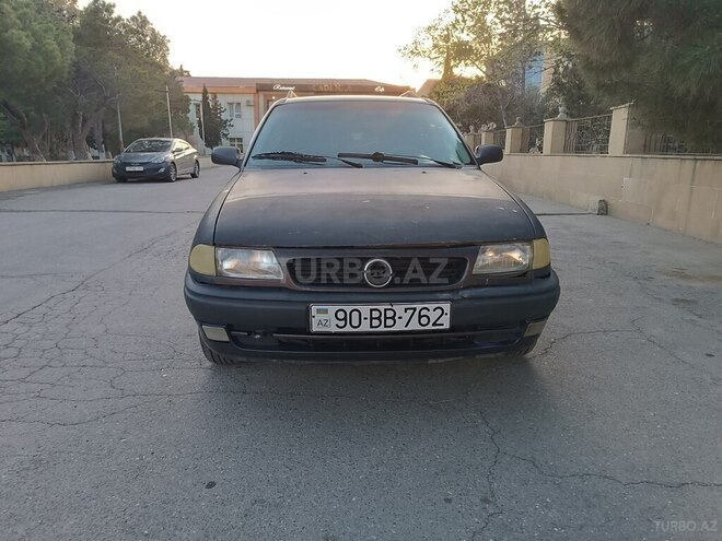 Opel Astra 1996, 297,000 km - 1.6 l - Bakı