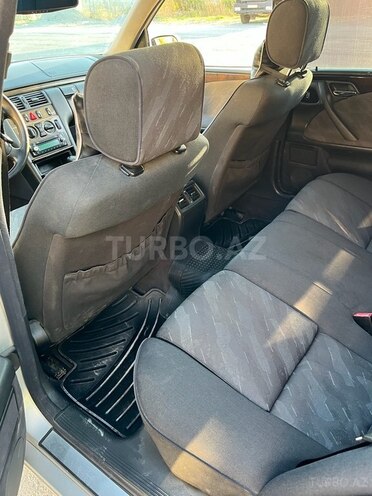 Mercedes E 240 1999, 350,000 km - 2.4 l - Ağdaş