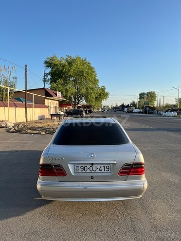 Mercedes E 240 1999, 350,000 km - 2.4 l - Ağdaş