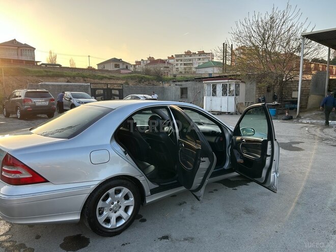 Mercedes C 200 2004, 324,000 km - 1.8 l - Bakı