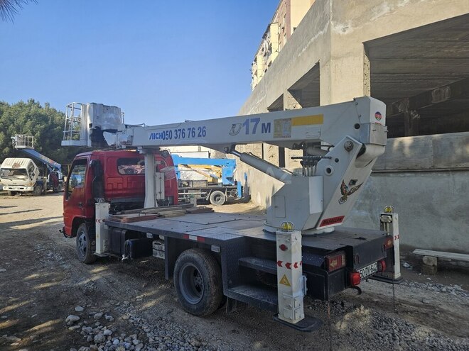 Isuzu NPR 66 L 2004, 214,000 km - 4.3 l - Sumqayıt