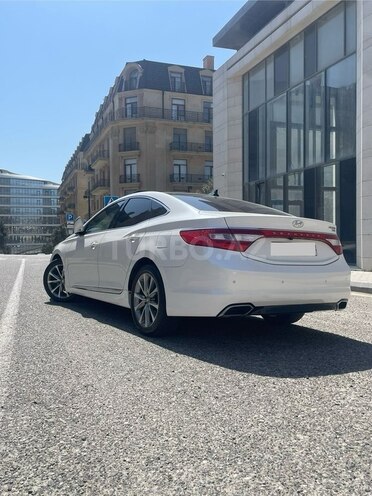 Hyundai Grandeur 2015, 193,500 km - 2.2 л - Bakı