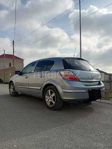 Opel Astra 2005, 320,000 km - 1.4 l - Bakı