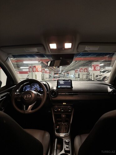 Toyota Yaris iA 2016, 191,000 km - 1.5 л - Bakı