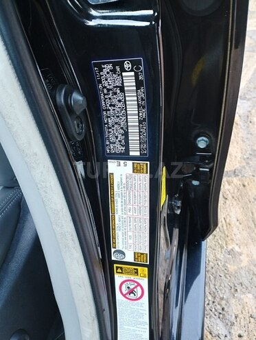 Toyota Prius V 2018, 65,000 km - 1.8 l - Bakı