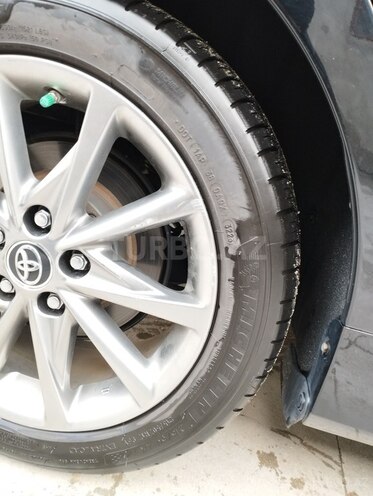Toyota Prius V 2018, 65,000 km - 1.8 l - Bakı