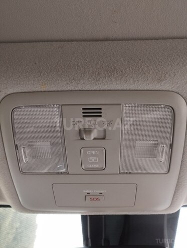 Toyota Prius V 2018, 65,000 km - 1.8 l - Bakı