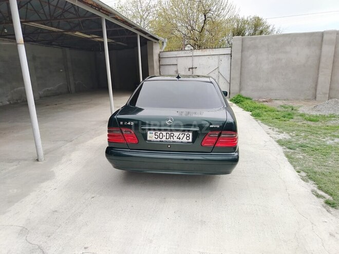 Mercedes E 240 1998, 370,000 km - 2.4 l - Göyçay