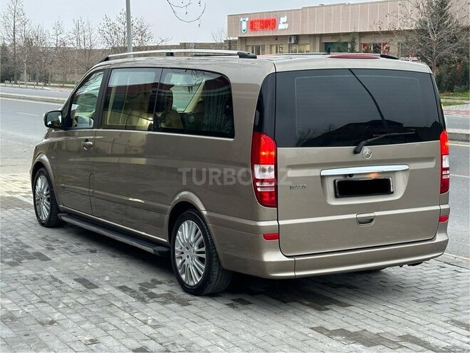Mercedes Viano-6
