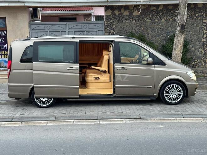 Mercedes Viano-5