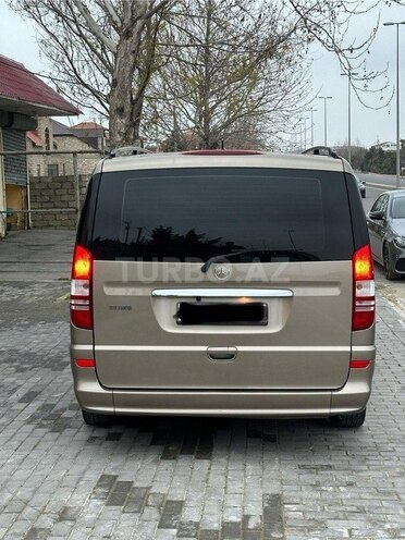 Mercedes Viano-3