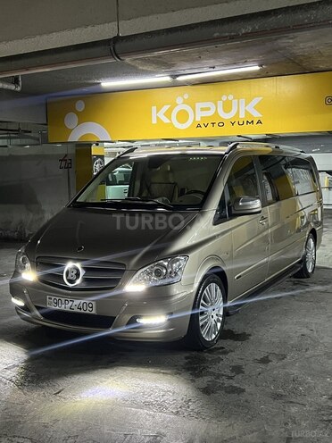 Mercedes Viano-7