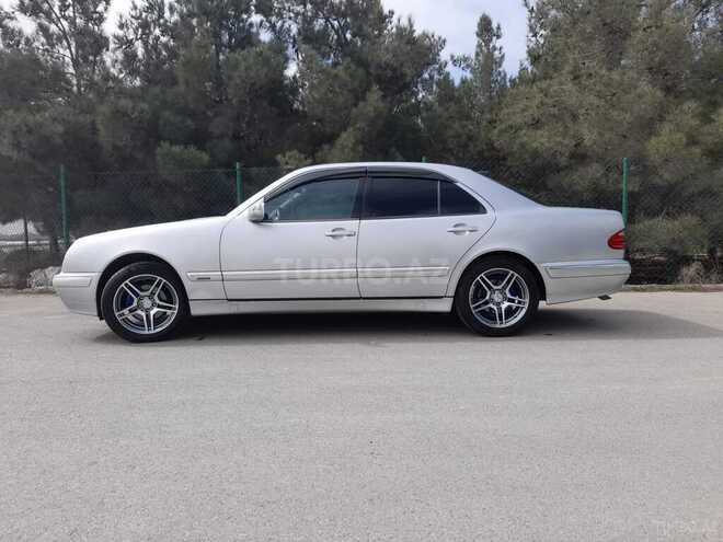 Mercedes E 200 2000, 325,000 km - 2.0 l - Bakı