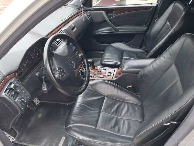 Mercedes E 200 2000, 325,000 km - 2.0 l - Bakı