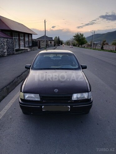 Opel Vectra 1992, 346,751 km - 1.8 l - Qax