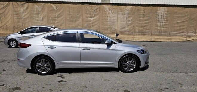 Hyundai Avante 2016, 185,000 km - 1.6 l - Bakı