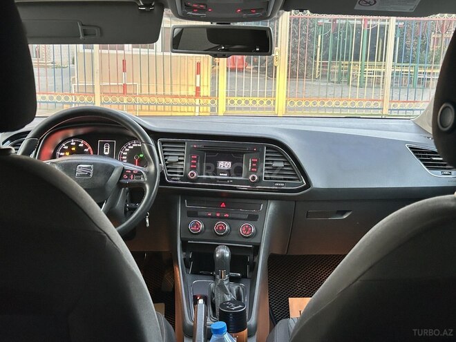 SEAT Leon-3