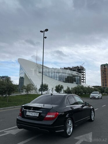 Mercedes C 250 2011, 226,000 km - 1.8 l - Bakı
