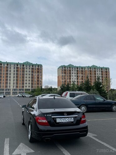 Mercedes C 250 2011, 226,000 km - 1.8 l - Bakı