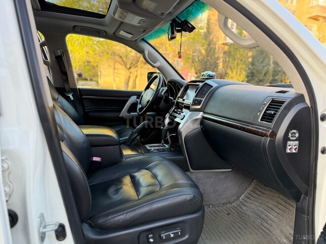 Toyota Land Cruiser 2012, 283,000 km - 4.6 l - Sumqayıt