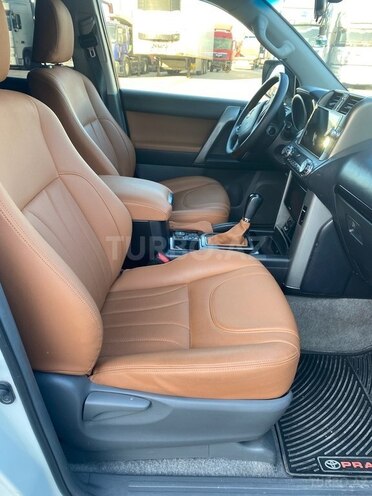 Toyota Land Cruiser Prado 2012, 220,000 km - 2.7 l - Bakı