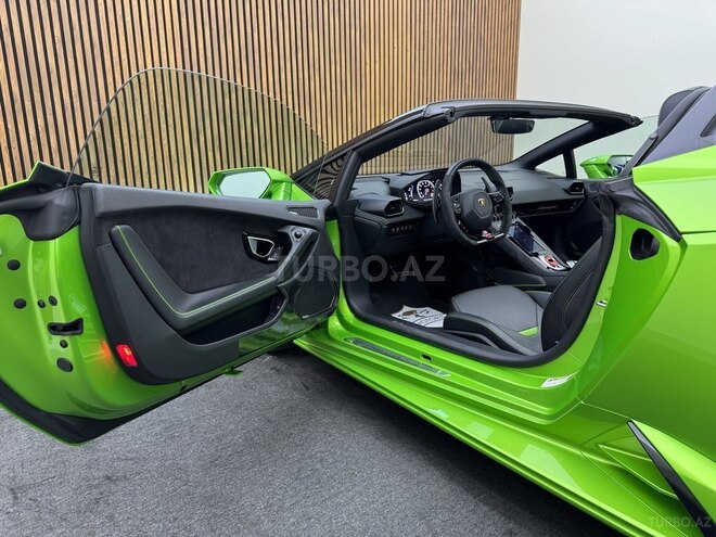 Lamborghini Huracan-12