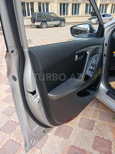 Hyundai Avante 2015, 182,321 km - 1.6 л - Gəncə