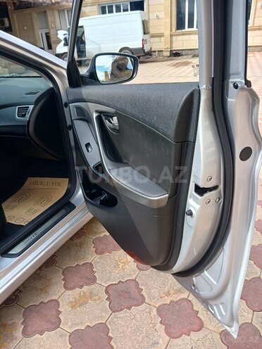 Hyundai Avante 2015, 182,321 km - 1.6 л - Gəncə