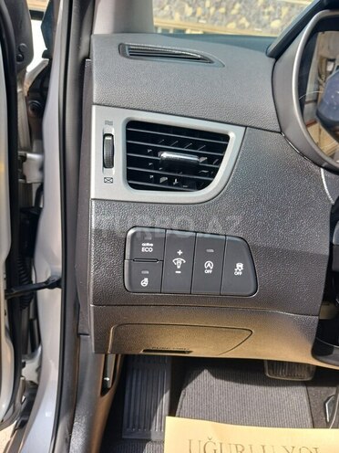 Hyundai Avante 2015, 182,321 km - 1.6 л - Gəncə