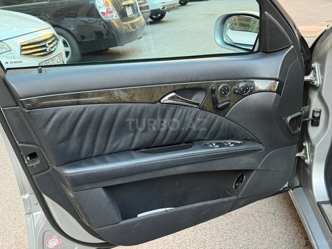 Mercedes E 320 2002, 290,000 km - 3.2 l - Bakı