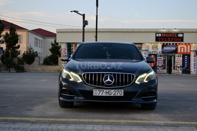 Mercedes E 220 d 2013, 283,200 km - 2.2 l - Bakı