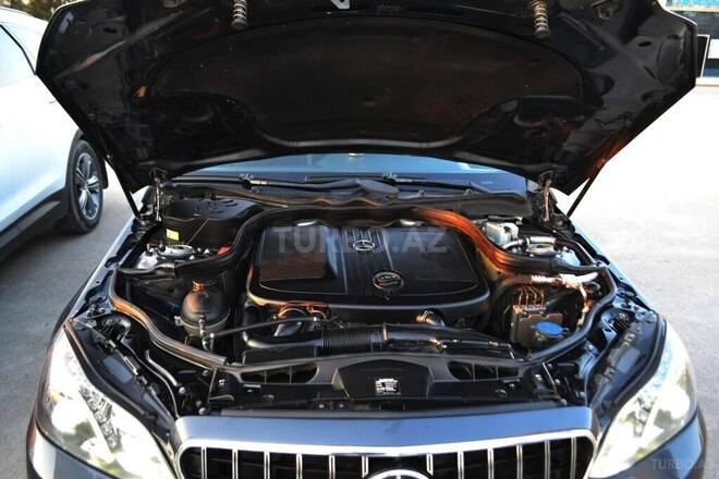 Mercedes E 220 d 2013, 283,200 km - 2.2 l - Bakı
