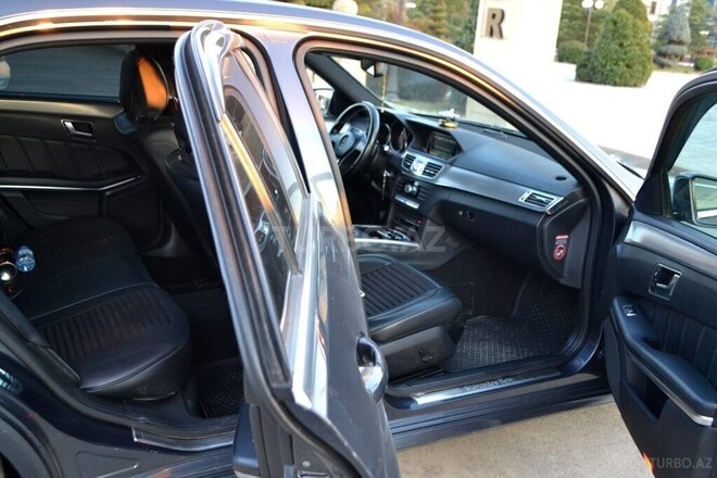 Mercedes E 220 d 2013, 283,200 km - 2.2 l - Bakı