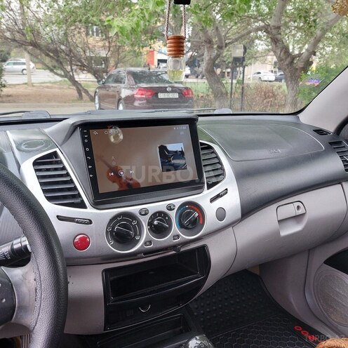 Mitsubishi L200 2012, 265,000 km - 2.5 l - Şirvan