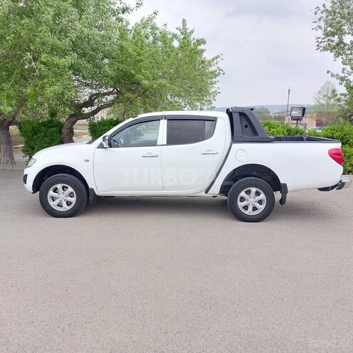 Mitsubishi L200 2012, 265,000 km - 2.5 l - Şirvan