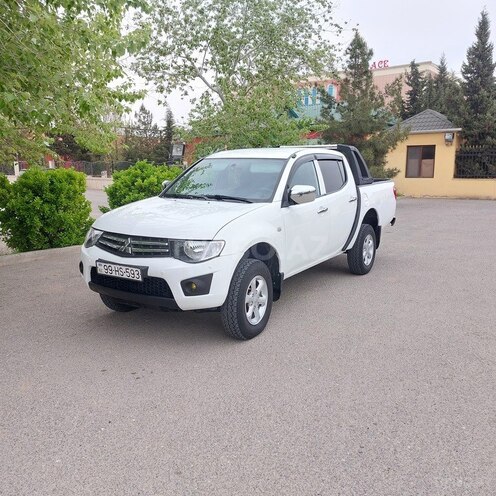 Mitsubishi L200 2012, 265,000 km - 2.5 l - Şirvan
