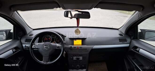 Opel Astra 2006, 355,000 km - 1.4 l - Qusar